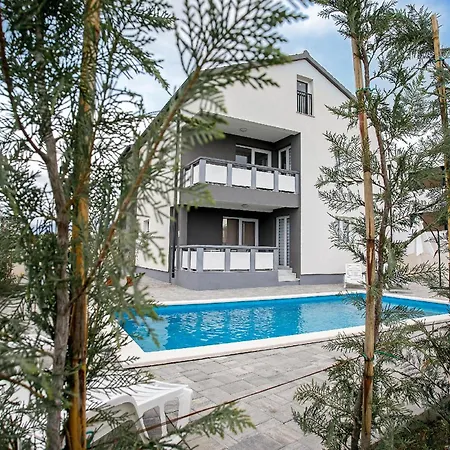 1 Bedroom Lovely In Vrsi